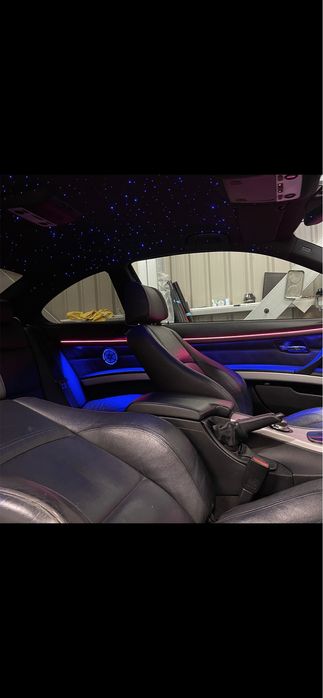 Iluminat ambiental plafoane instelate