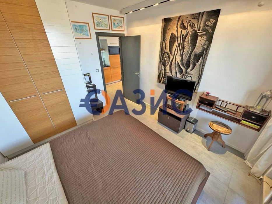 Продава се Двустаен апартамент в Созопол - 71 кв.м за 2465 €/кв.м - Снимка #12