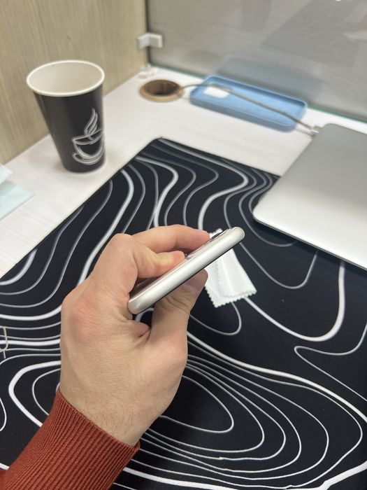 Iphone 11 oq 64 tali