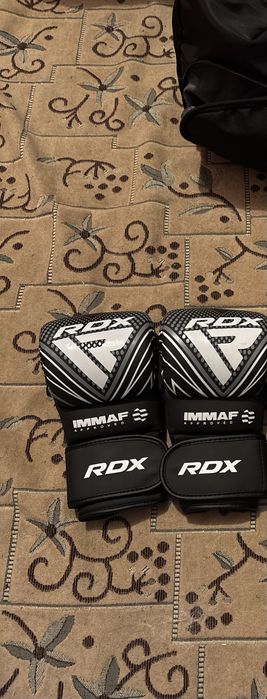 Продам перчатки для рукопашного боя и ММА