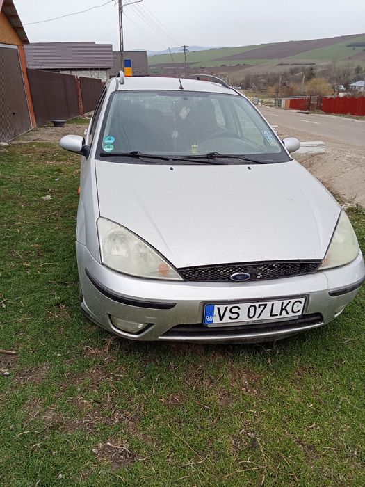 Ford focus ,2001 1.6 , DEZMEMBRĂRI SAU ÎNTREAGĂ
