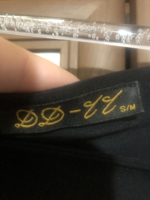 Черна елегантна рокля