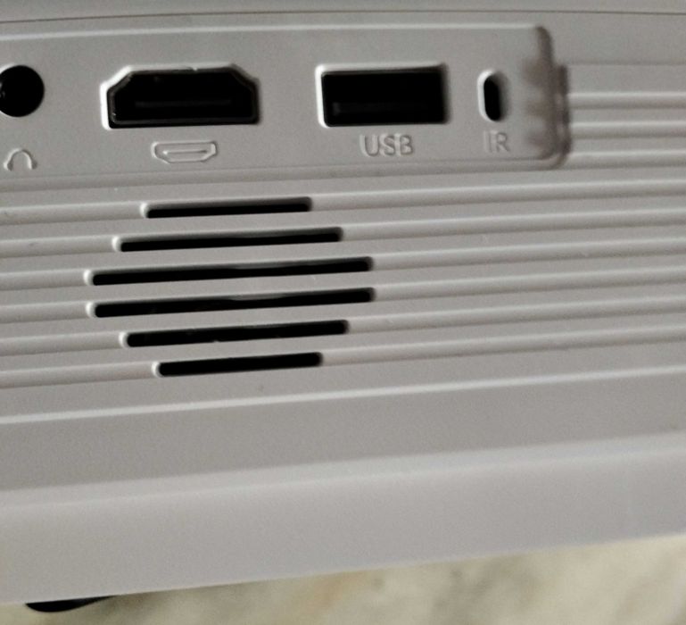 Видео проектор HDMI / USB / 1080p / Led Projector - Нов