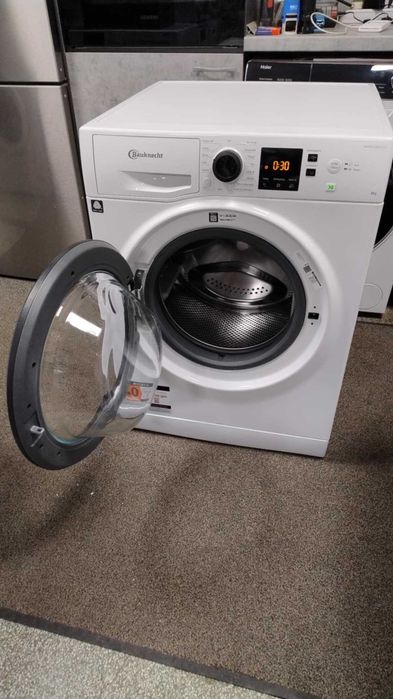 A+++ Пералня машина Bauknecht 8 кг 1400 об/мин Clean+