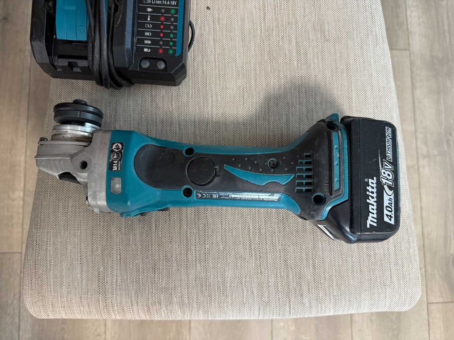 Флекс Makita DGA452