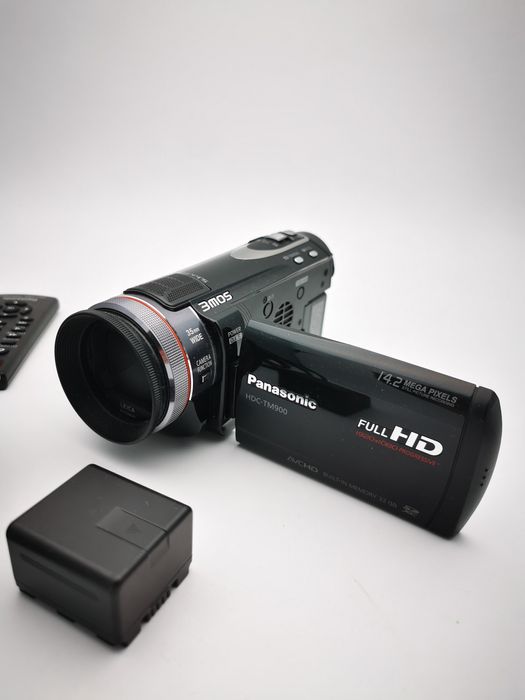 Видеокамера Panasonic HDC-TM900