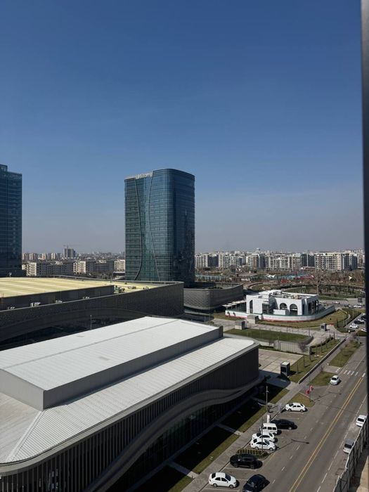 Срочно продается 2х ком квартира в ЖК "Nest one" вид на Хилтон 44м2