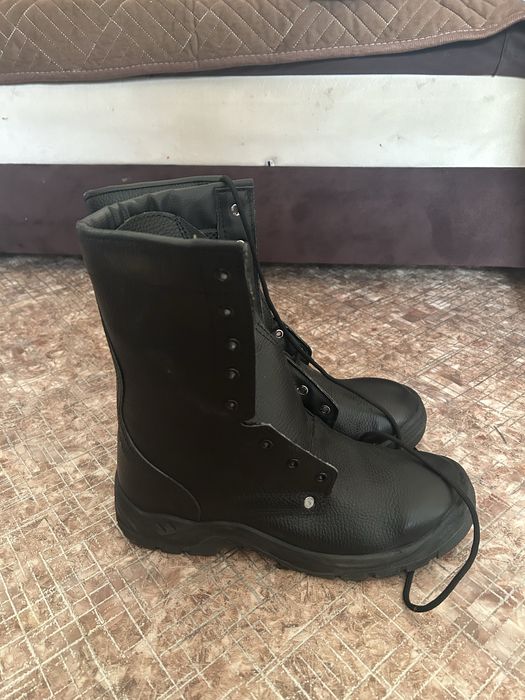 рабочие мужские сапоги