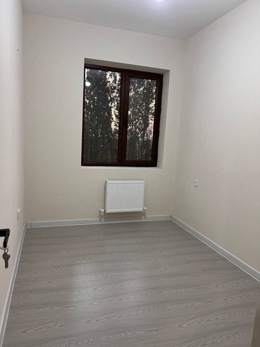 Uy sotiladi 2xona bek baraka dom