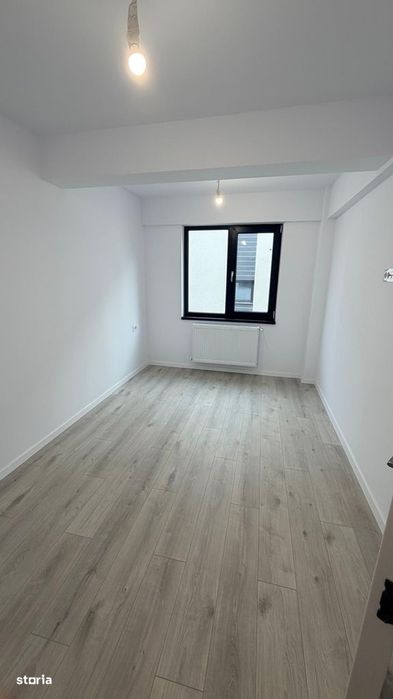Apartament 3 camere de vanzare Pacurari