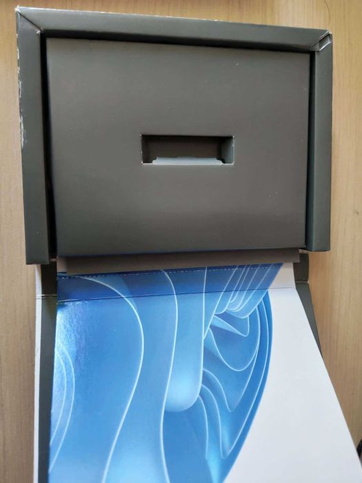 Windows 11 PRO BOX