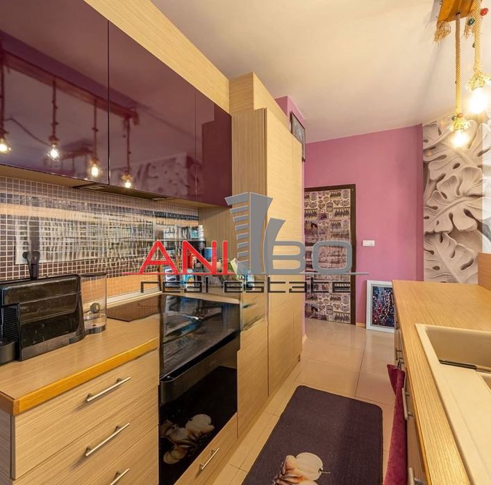 Продава се Четиристаен апартамент в Варна, Бриз - 170 кв.м за 1788 €/кв.м - Снимка #3