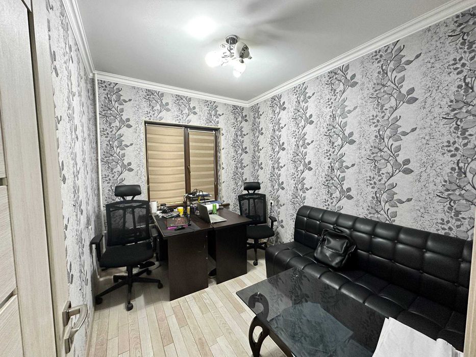 Продаётся 4/1/5 квартира можно под Офис Ц-26 1-линия