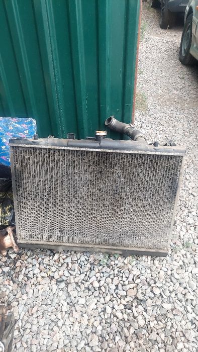 Основной радиатор на Монтеро