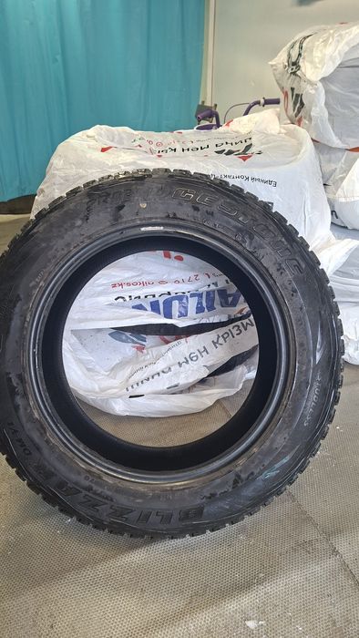 Зимняя резина б/у,липучка