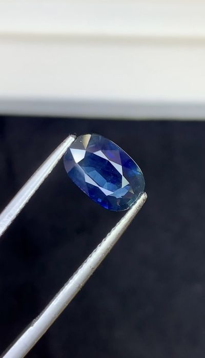 Сапфир от Сиам с швейцарски сертификат