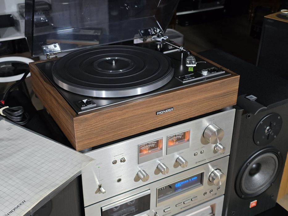Linie audio PIONEER, amplificator SA-506, deck CT-F600, radio TX-8500 II, pick-up PL-15R