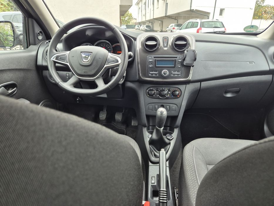 Logan 0.9GPL 64000km