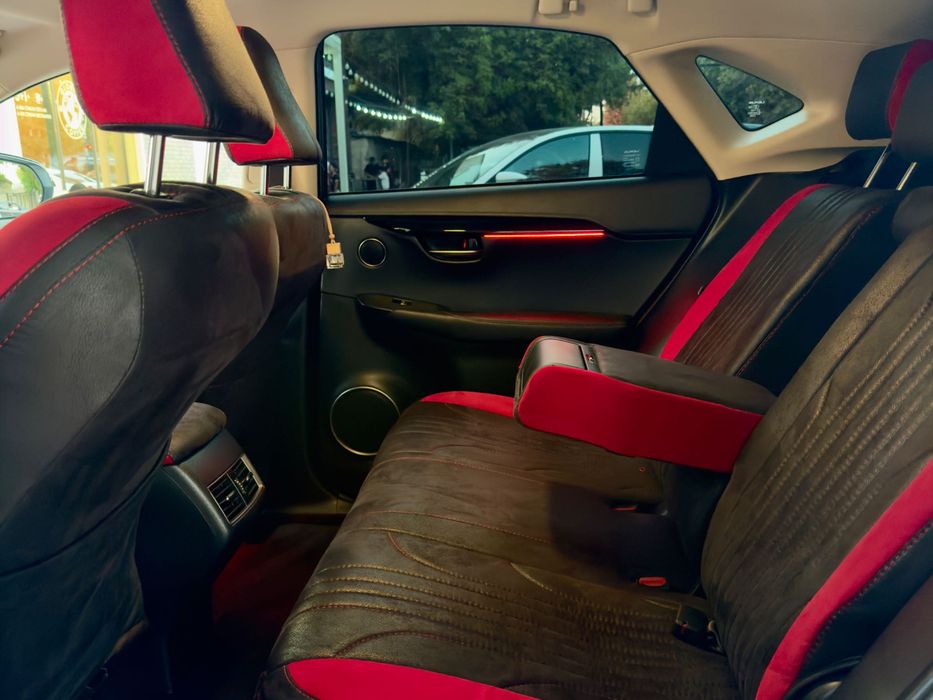LEXUS NX200, 2018 года