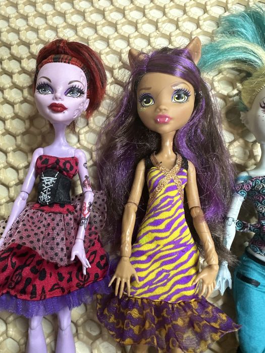Продам кукол монстр хай!