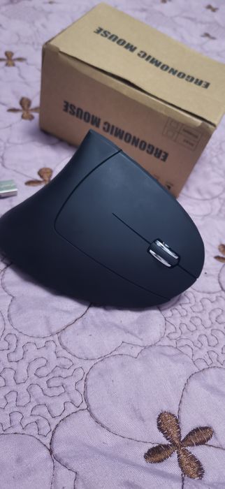 Mouse ergonomic wireless rgb nou