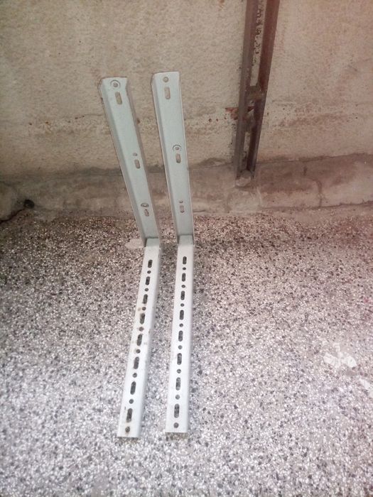 Стойка за външно тяло на климатик.