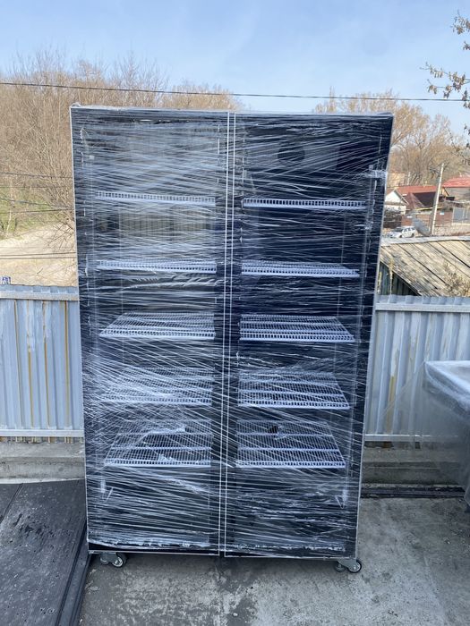 Холодильник продается