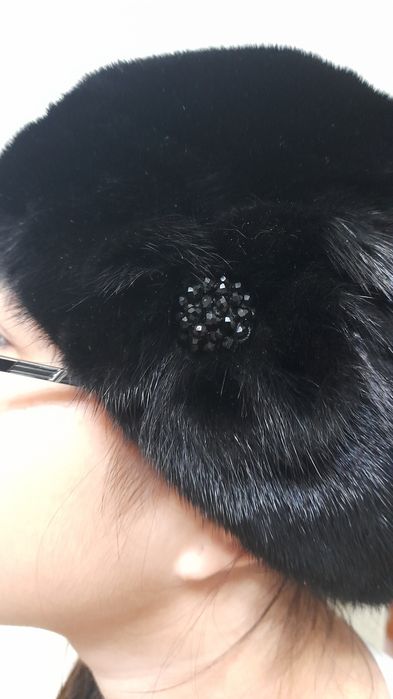 Продам шапку норковую.