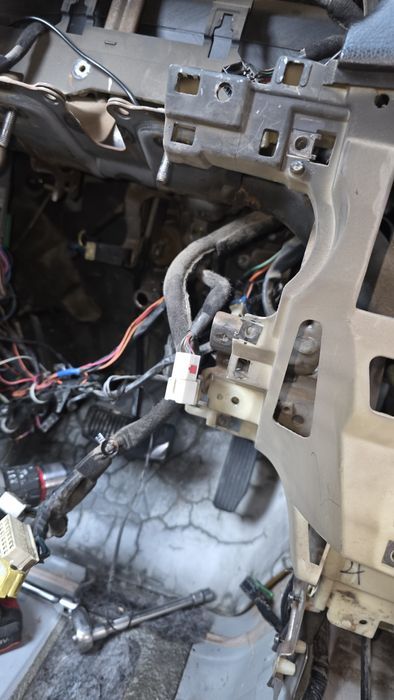 Поиск и устранение проблем в электронике автомобиля