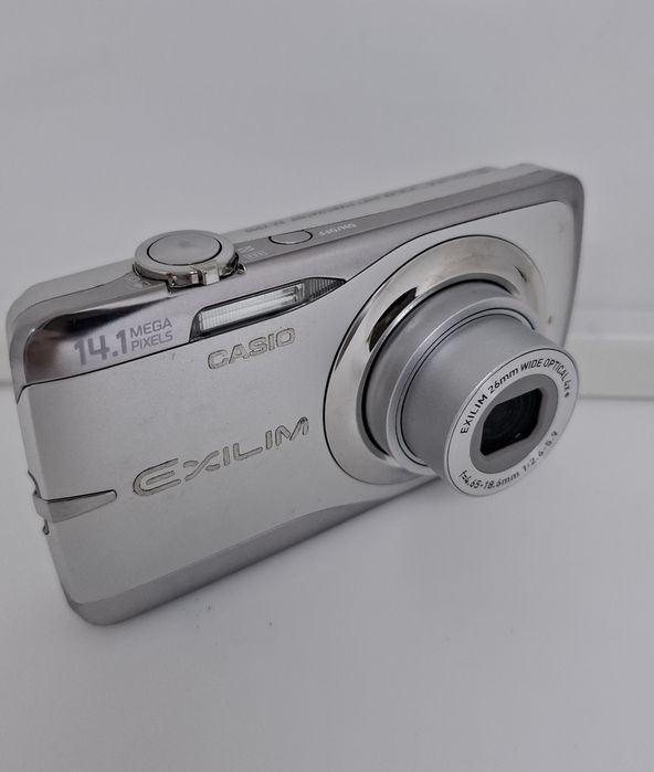Casio Exilim EX-Z550 компактен дигитален фотоапарат