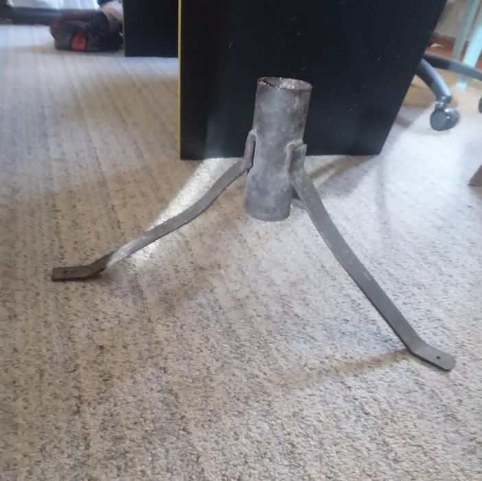 Подставка под ёлку