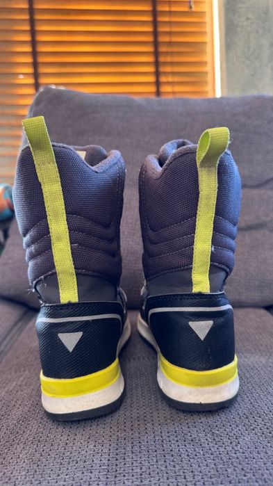 Детски зимни ботуши за сняг и дъжд Kamik EU 29 (внос, почти нови)