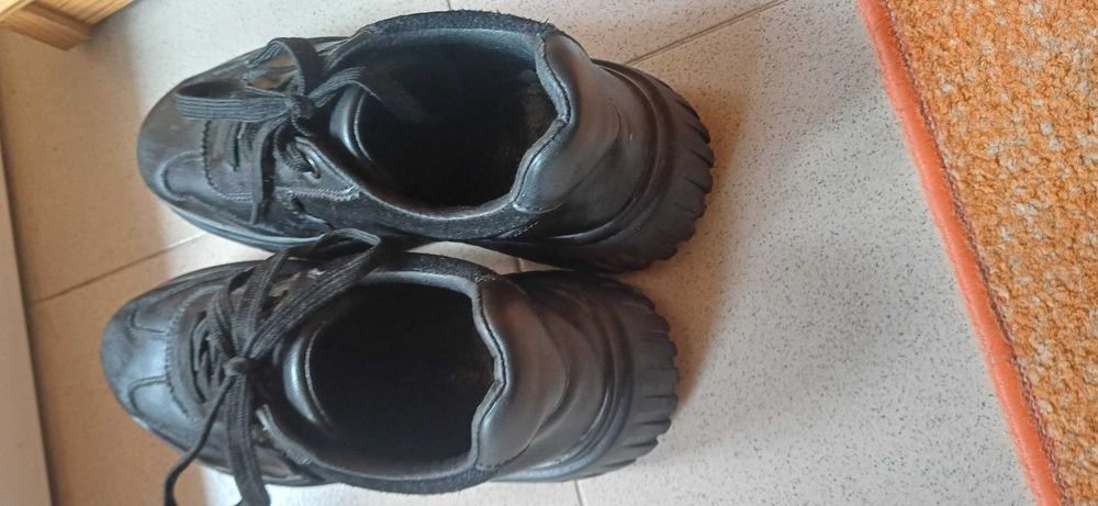 Дамски мратонки