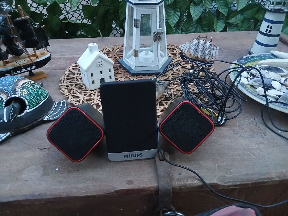 Компактни мултимедийни тонколони Philips 2.0 (за компютър или лаптоп)