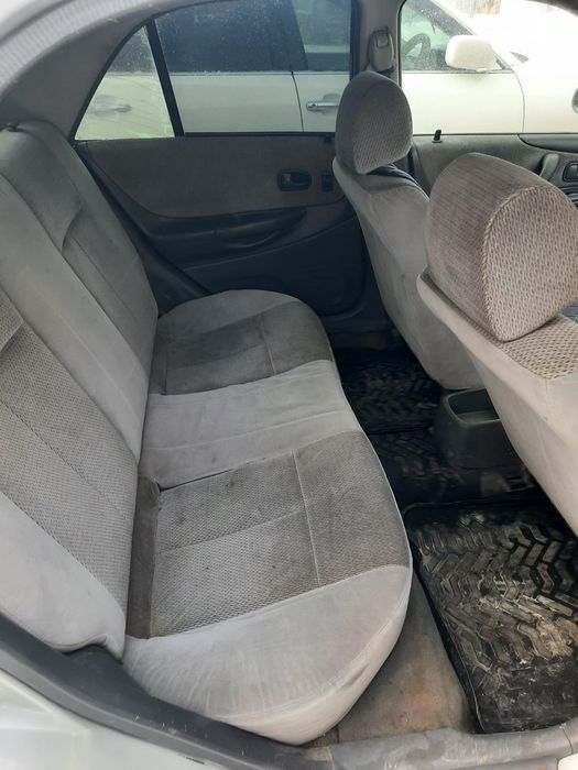 Мазда автомобил..