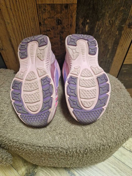 Два чифта детски маратонки за момиче