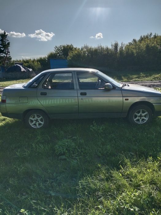 Продам ВАЗ 21100