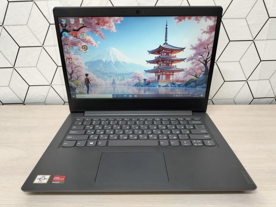 Продаю ноутбук Lenovo IdeaPad 14 в отличном состоянии