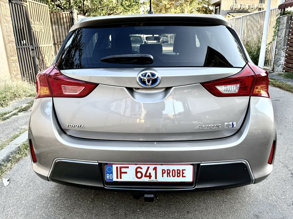 TOYOTA Auris 2015 — imagine 5