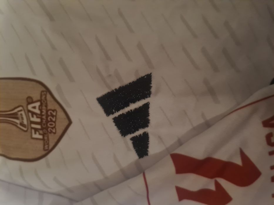 Оригинал блуза  Real madrid на Vini. Jr. размер   м