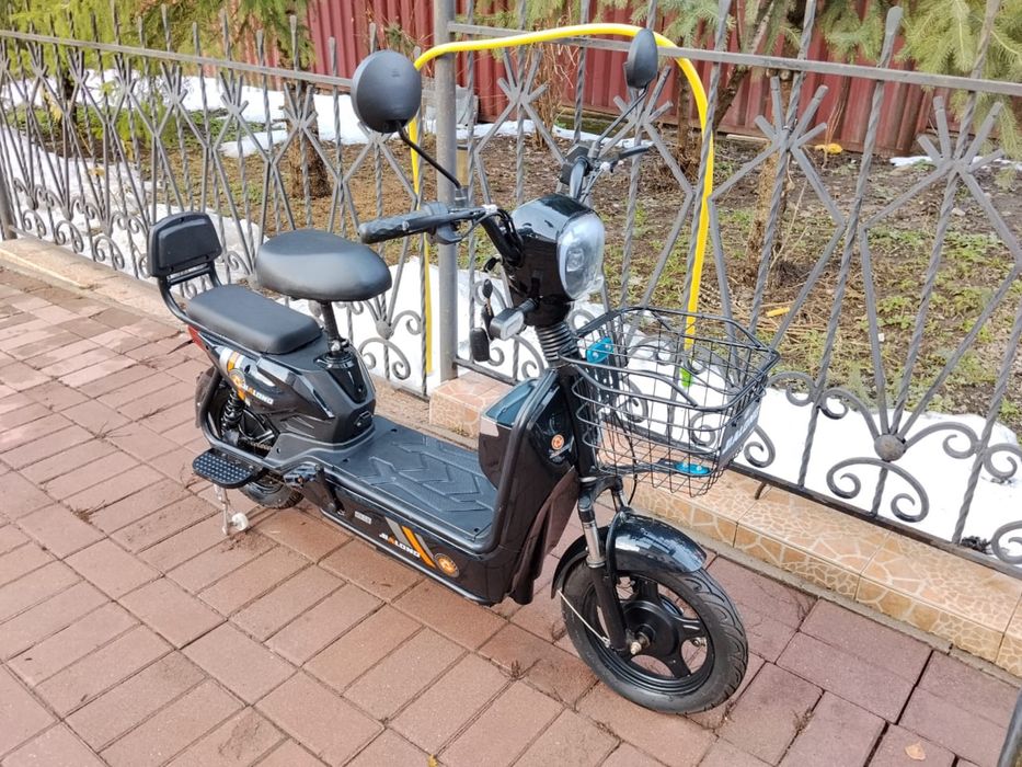 Продам электро мопед .