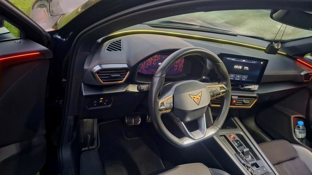 Продавам Cupra Formentor 2.0TDI 150PS 4X4