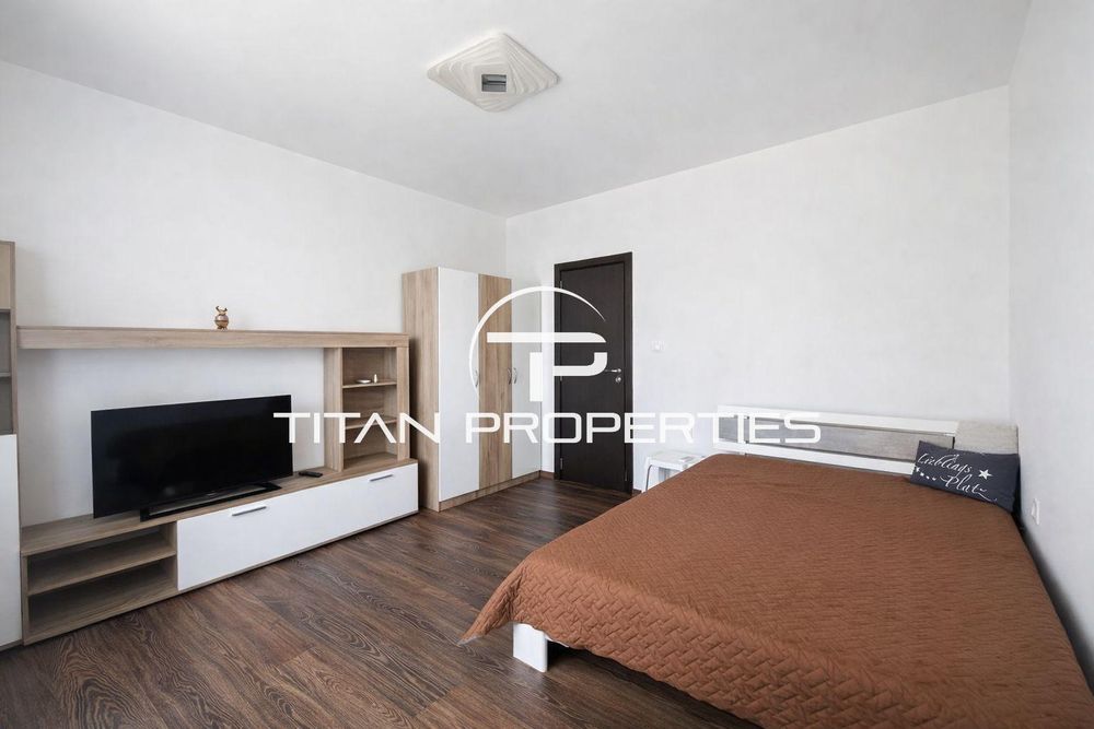 Продава се Тристаен апартамент в Пловдив, Център - 138 кв.м за 1508 €/кв.м - Снимка #1