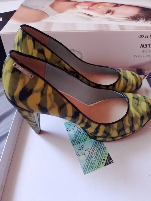 Дамски токчета номер 39 Цена 10 лв