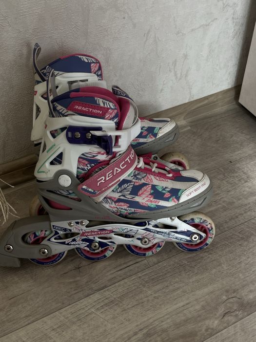 Ролики для девочки Reaction