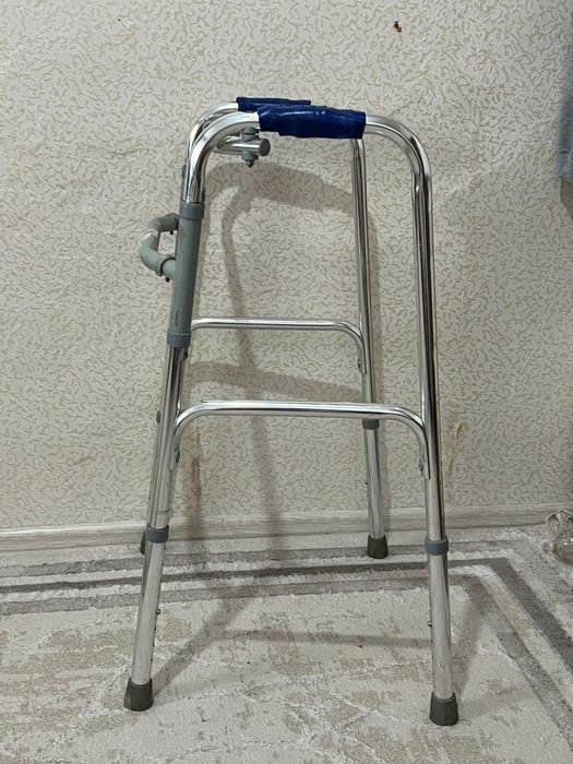 Ходунок для взрослых