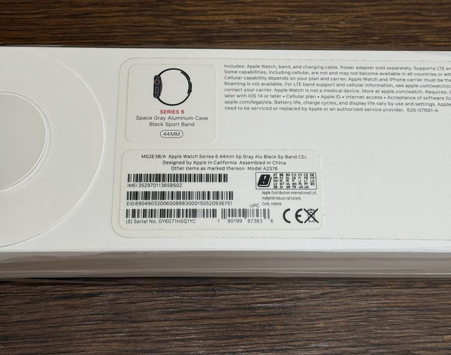 Apple Watch Series 6 GPS + Cellular 44mm