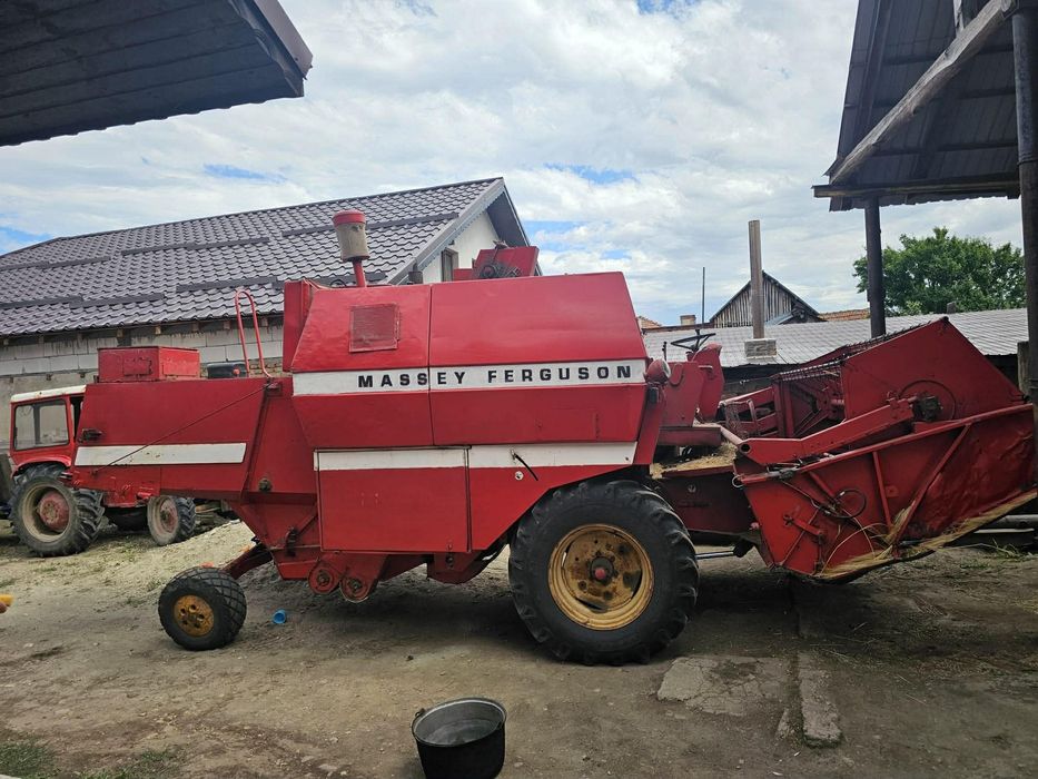 Vând combina Massey Ferguson