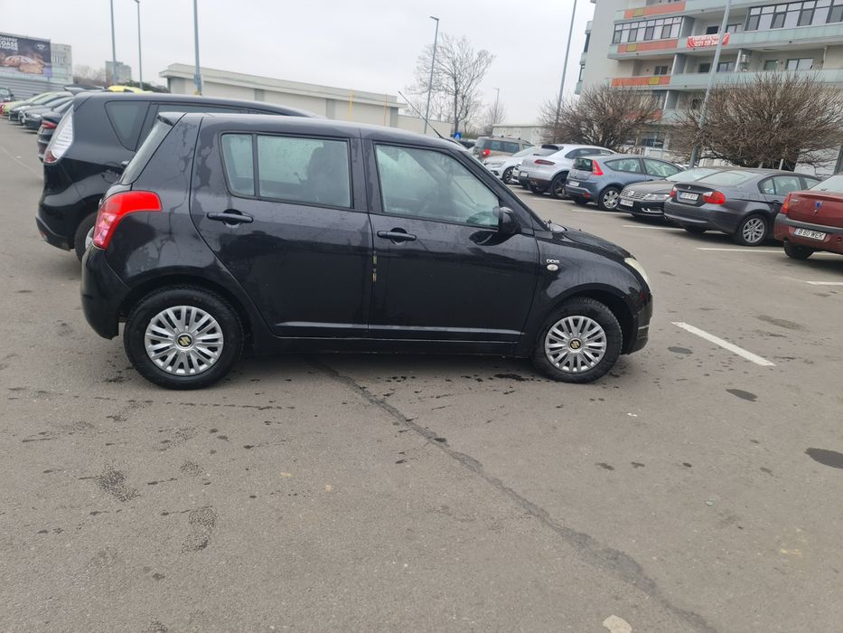 De vanzare Suzuki Swift.