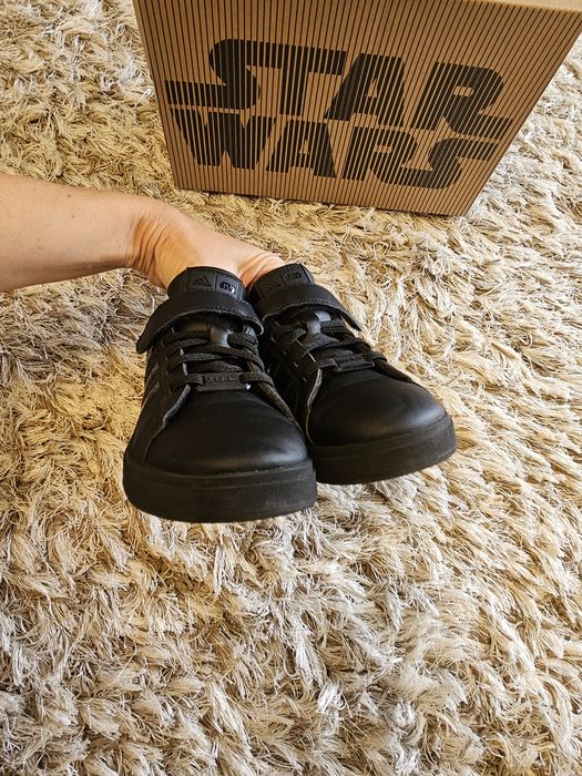 Sneakersi Adidas STAR WARS mas. 33, int. 20 cm